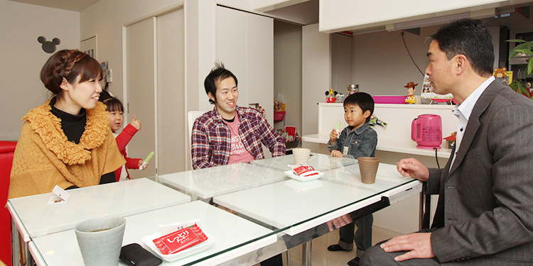 外からの収納も佐村さんに教えてもらって助かってます