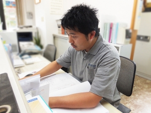 佐村建設サムラホームユニフォーム作業着現場男子