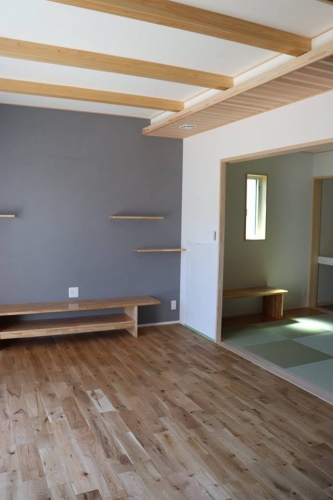 佐村建設サムラホーム完成見学会新築マイホーム塗壁ヘルシーカラー無垢床